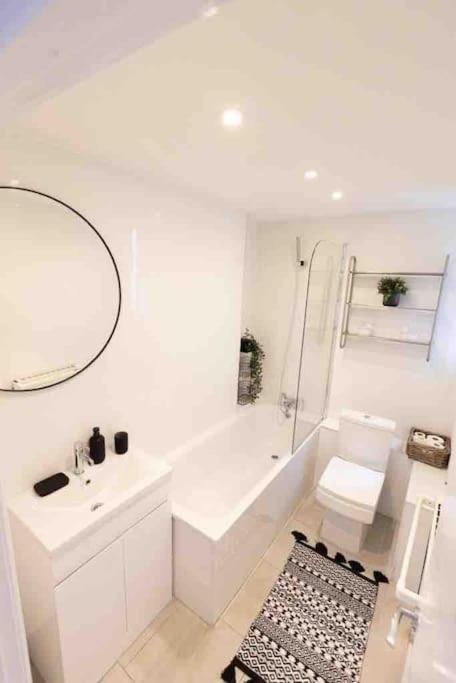 Lovely 2 Bedroom Apartment In Chelsea Sw3 Londres Exterior foto