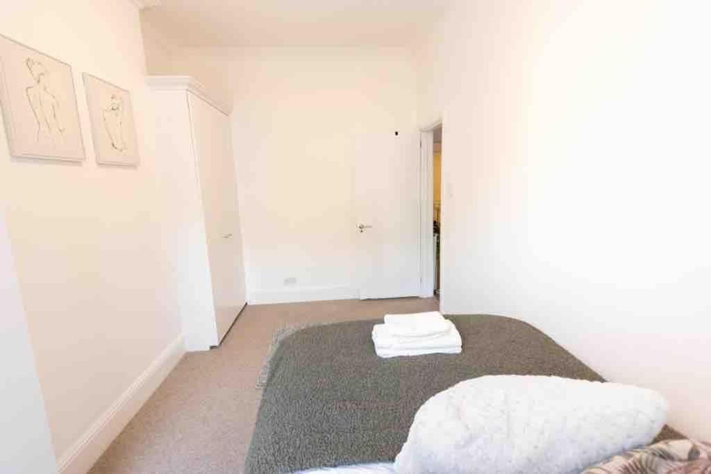 Lovely 2 Bedroom Apartment In Chelsea Sw3 Londres Exterior foto